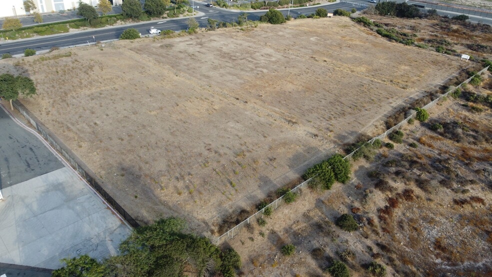 1568 Corporate Center Dr., San Diego, CA for sale - Building Photo - Image 3 of 9