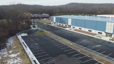 999 Willow Grove St, Hackettstown, NJ à louer - Vidéo sur l’inscription commerciale