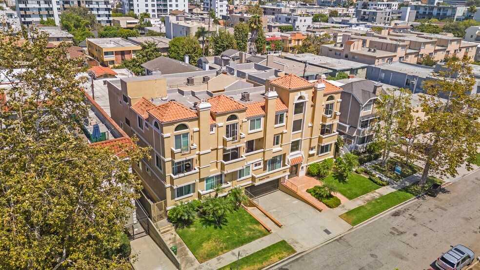 3614 Empire Dr, Los Angeles, CA à vendre - Photo du bâtiment - Image 3 de 8