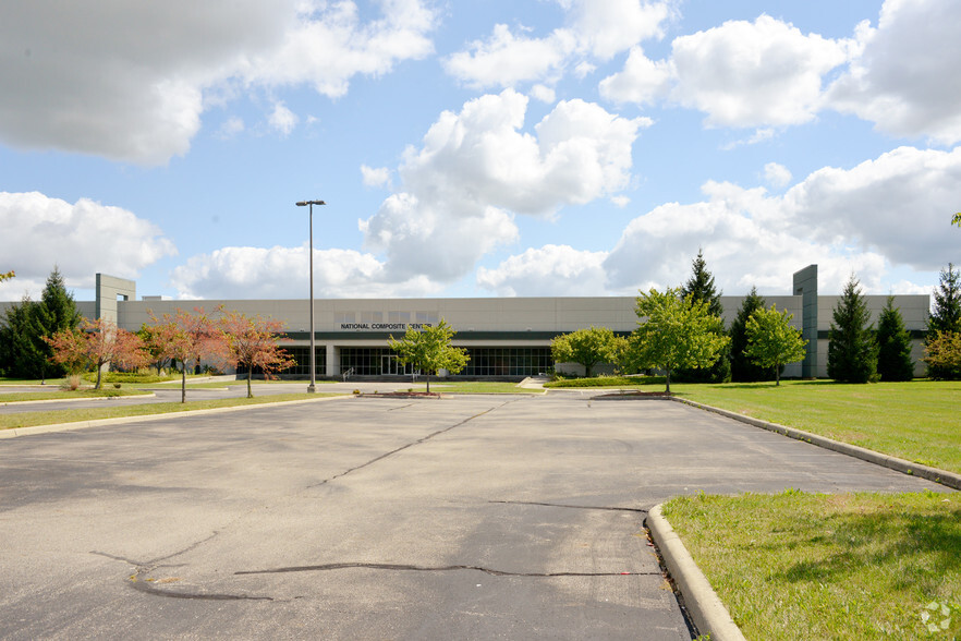 1930-2000 Composite Dr, Kettering, OH à vendre - Photo principale - Image 1 de 1