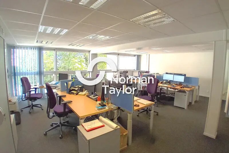 Office in Montpellier for lease Interior Photo- Image 1 of 13