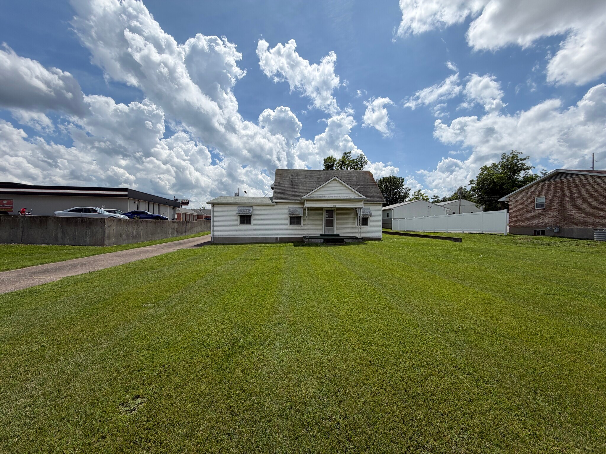 1015 N Kingshighway St, Perryville, MO à vendre Photo du bâtiment- Image 1 de 45