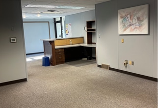 3905 S Western Ave, Sioux Falls, SD à louer Photo du bâtiment- Image 2 de 5