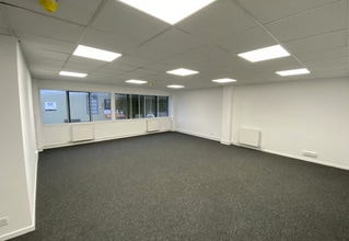 Mill Ln, Alton for lease Interior Photo- Image 2 of 3