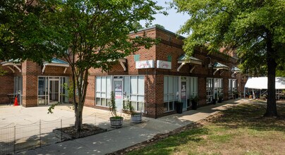 4810 Hope Valley Rd, Durham, NC for lease Building Photo- Image 2 of 3