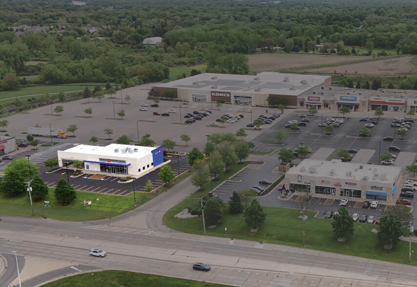 2400 N Richmond Rd, Mchenry, IL à vendre - Photo principale - Image 1 de 14