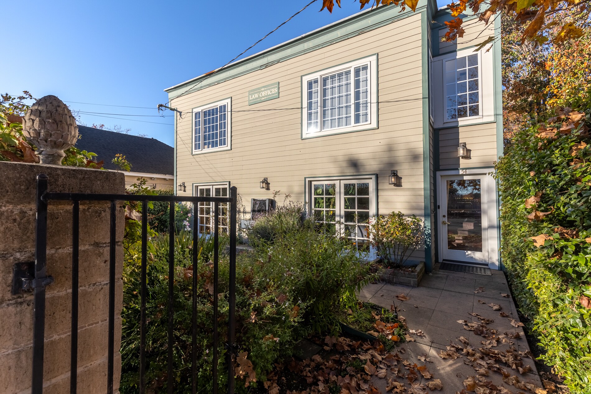 54 Railroad Ave, Richmond, CA à vendre Photo du bâtiment- Image 1 de 23