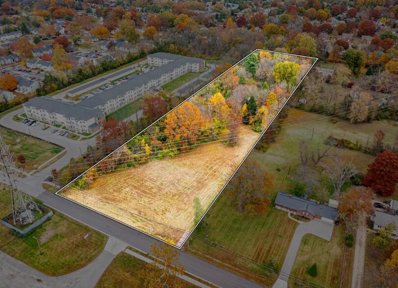 907 Ormsby Ln, Louisville, KY à vendre - Photo du bâtiment - Image 2 de 4