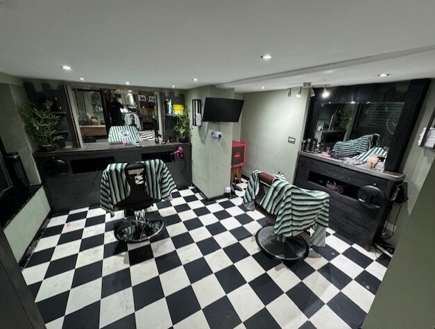 52 High St, Burton On Trent for lease Interior Photo- Image 1 of 2