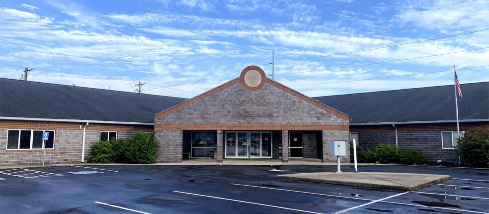 700 E Walnut St, Evansville, IN à louer - Photo du bâtiment - Image 3 de 4