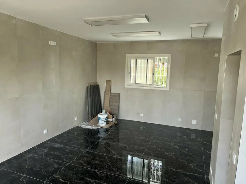 Commerce de détail dans Aix-en-Provence à louer - Photo intérieure - Image 2 de 5