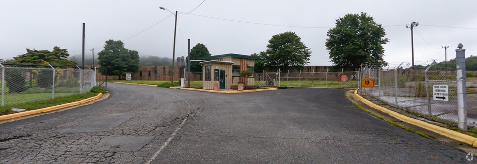 110 One Genesis Way, Spruce Pine, NC for sale - Building Photo - Image 2 of 10