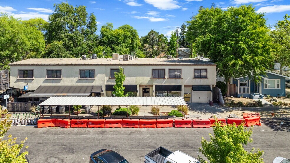 2741 Franklin Blvd & 2973 3rd Ave portefeuille de 2 propriétés à vendre sur LoopNet.ca - Photo du bâtiment - Image 3 de 47