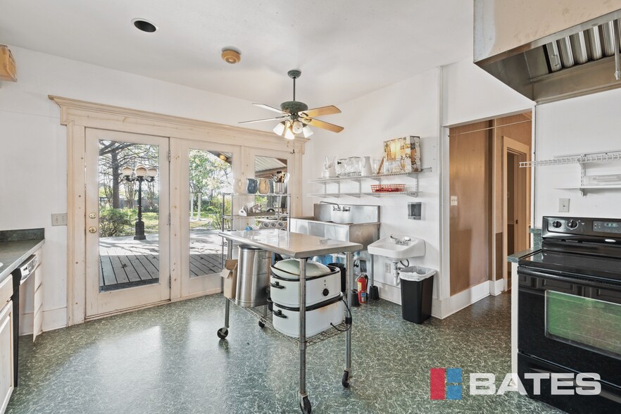 3708 N Highway 77, Waxahachie, TX à vendre - Photo du bâtiment - Image 2 de 6