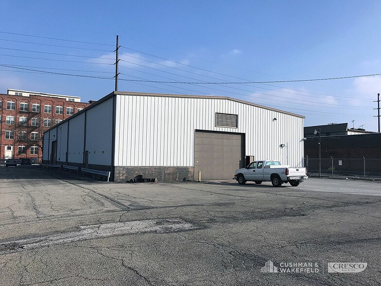 3300-3694 Lakeside Ave E, Cleveland, OH for sale - Building Photo - Image 3 of 10