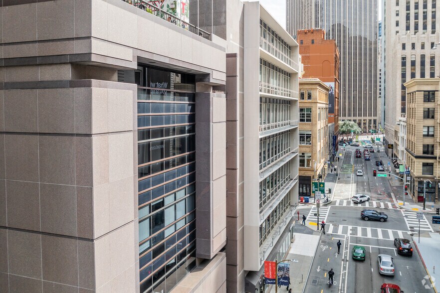 160 Pine St, San Francisco, CA à louer - Photo du bâtiment - Image 3 de 7