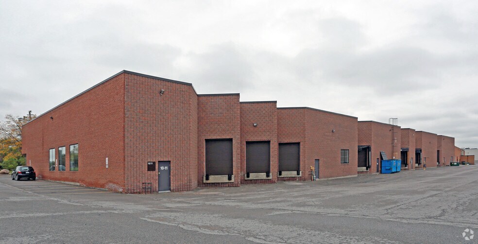 50 Mural St, Richmond Hill, ON à louer - Photo du bâtiment - Image 2 de 4