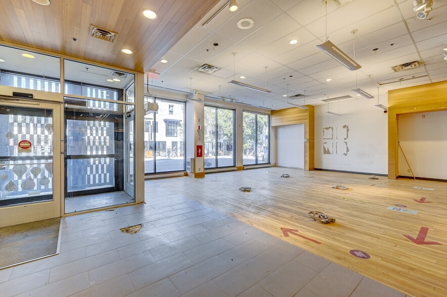 4006-4012 Saint-Denis Rue, Montréal, QC à louer - Photo intérieure - Image 2 de 10