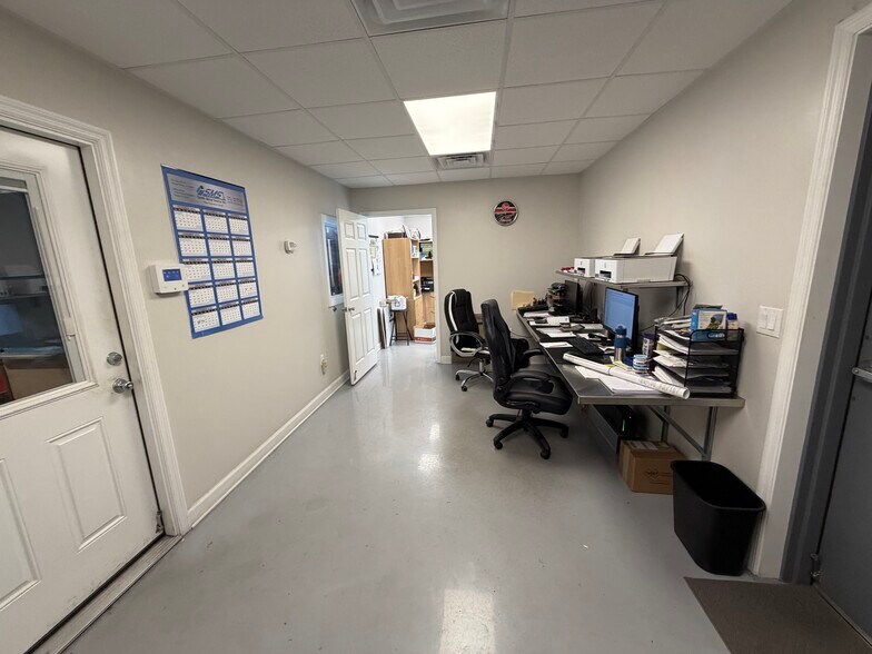 2300 Mayflower Ave, Apopka, FL à louer - Photo intérieure - Image 3 de 4