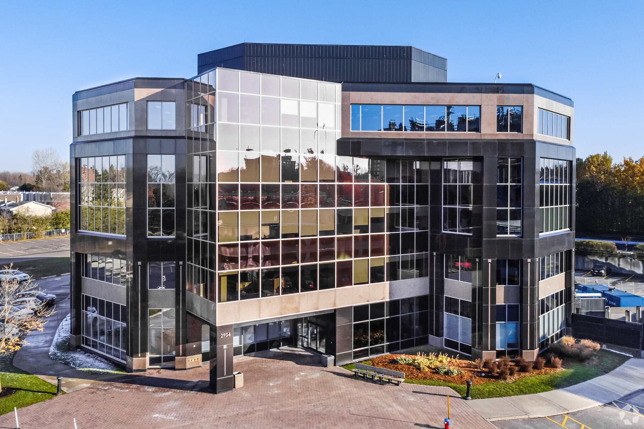 2934 Baseline Rd, Ottawa, ON for lease Primary Photo- Image 1 of 4