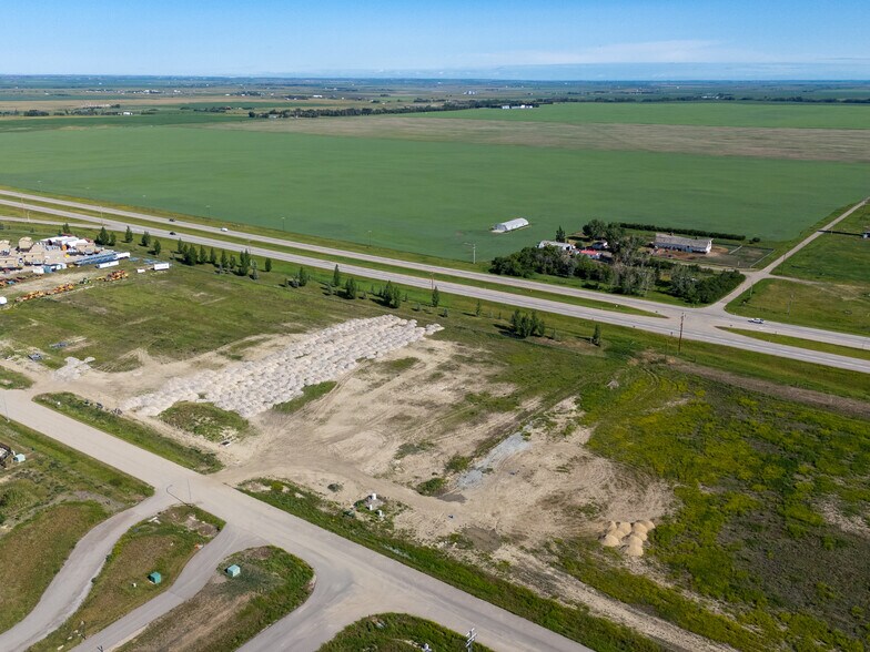 52 Durum Dr, Wheatland County, AB for sale - Building Photo - Image 2 of 7