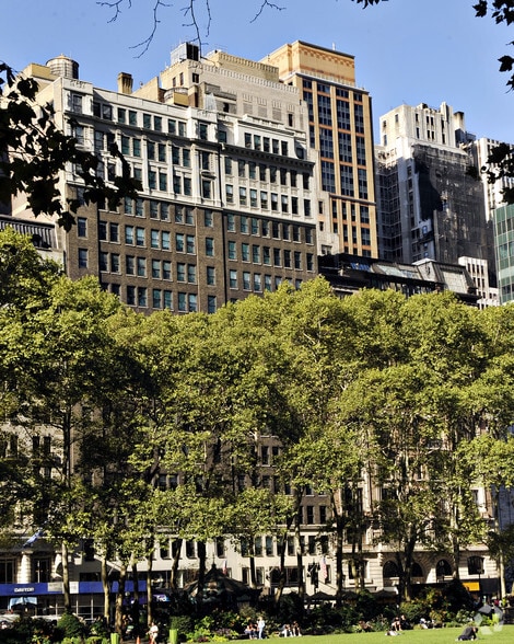 66-70 W 40th St, New York, NY for lease - Primary Photo - Image 1 of 14
