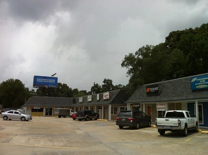 13241 Perkins Rd, Baton Rouge, LA à louer - Photo du bâtiment - Image 2 de 8
