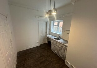 215 Station Rd, Wythall à louer Photo intérieure- Image 2 de 8