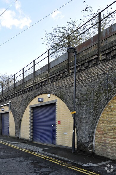 Brixton Station Rd, Londres à louer - Photo du bâtiment - Image 3 de 4
