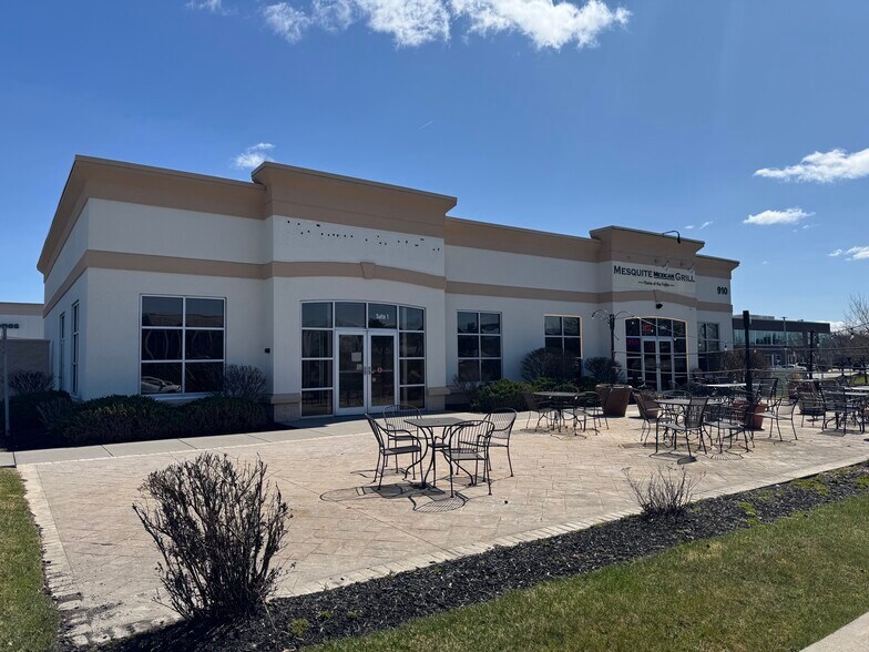 900-910 Elmgrove Rd, Rochester, NY for lease - Building Photo - Image 2 of 3