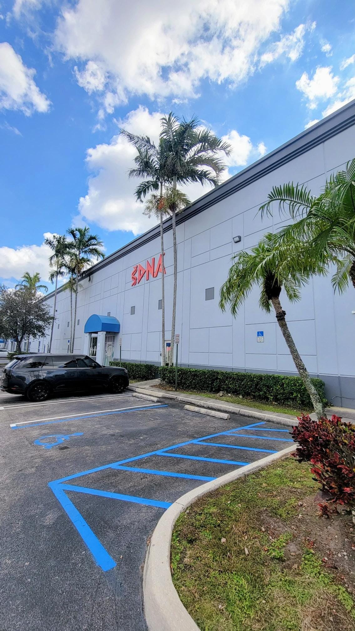 5900 NW 97th Ave, Doral, FL à louer Photo intérieure- Image 1 de 3