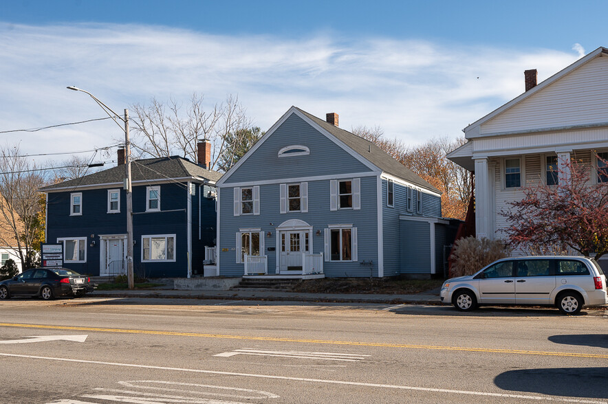 314 Main St, Oxford, MA à vendre - Photo du bâtiment - Image 1 de 18