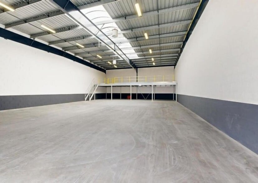 5/7 Rue Charles Francois Daubigny, Bezons for lease - Interior Photo - Image 2 of 10