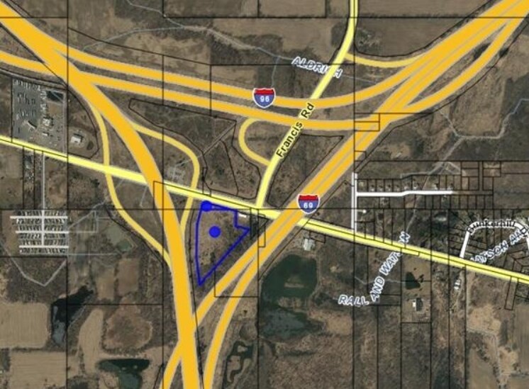 7455 Grand River Ave, Lansing, MI à vendre - Aérien - Image 2 de 3