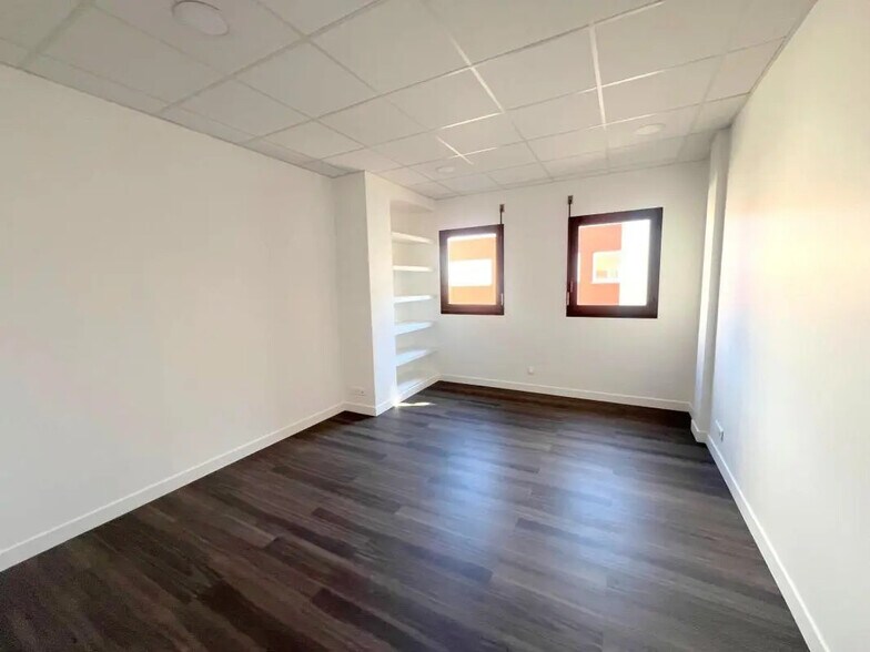 Bureau dans Viroflay à louer - Photo intérieure - Image 3 de 15