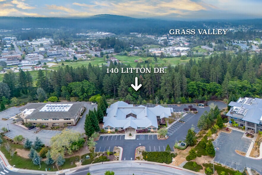 140 Litton Dr, Grass Valley, CA à louer - Aérien - Image 3 de 34