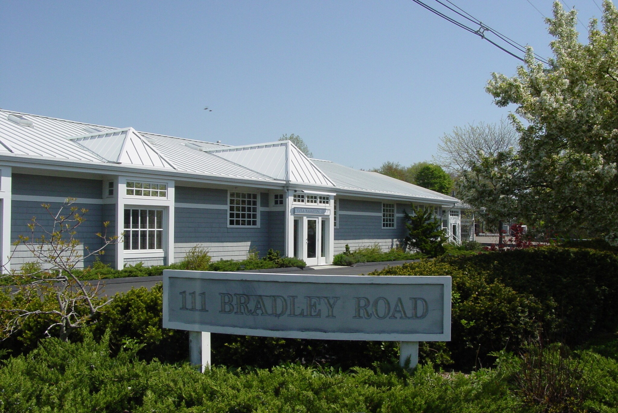 111 Bradley Rd, Madison, CT for sale Primary Photo- Image 1 of 1