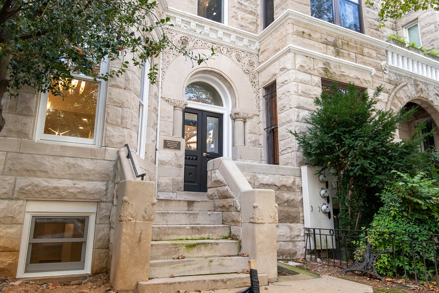 1740 Q St NW, Washington, DC for sale - Primary Photo - Image 1 of 18