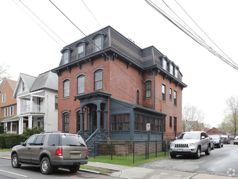 61 Russ St, Hartford, CT à louer - Photo du bâtiment - Image 2 de 15