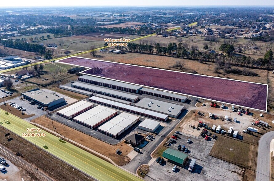 961 W Laurel Ave, Rogers, AR à vendre - Photo du bâtiment - Image 1 de 4