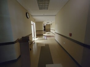 2828 N Clark St, Chicago, IL for lease Interior Photo- Image 1 of 24