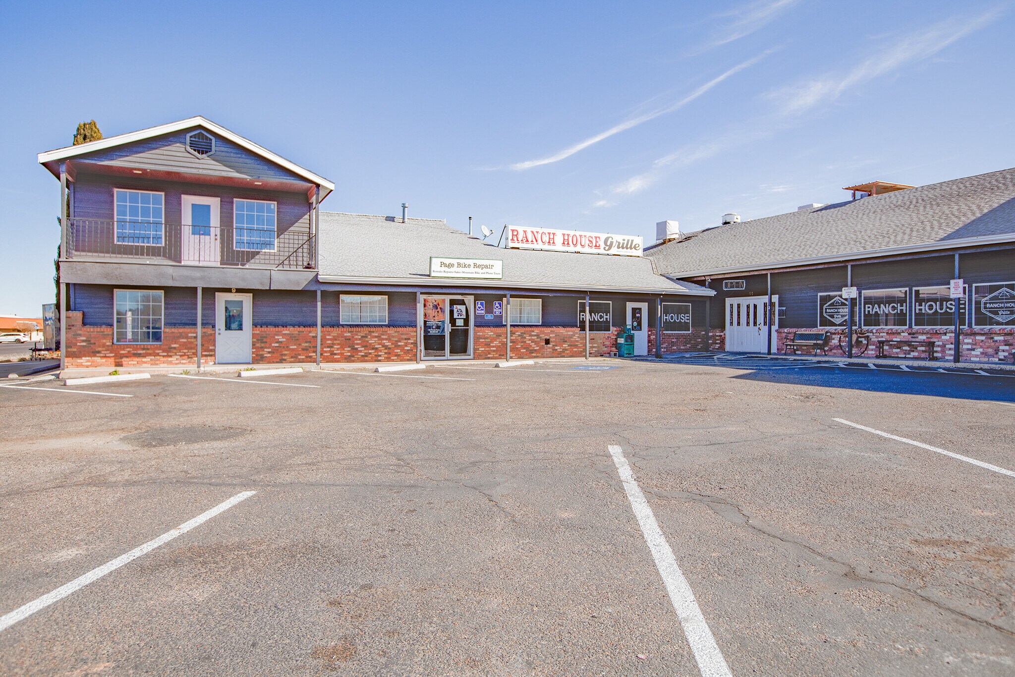 819 N Navajo Dr, Page, AZ à vendre Photo du bâtiment- Image 1 de 11