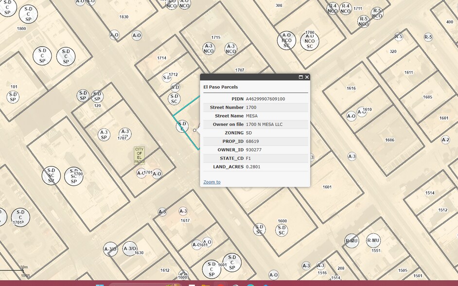 1700 N Mesa St, El Paso, TX à louer - Photo du bâtiment - Image 3 de 19