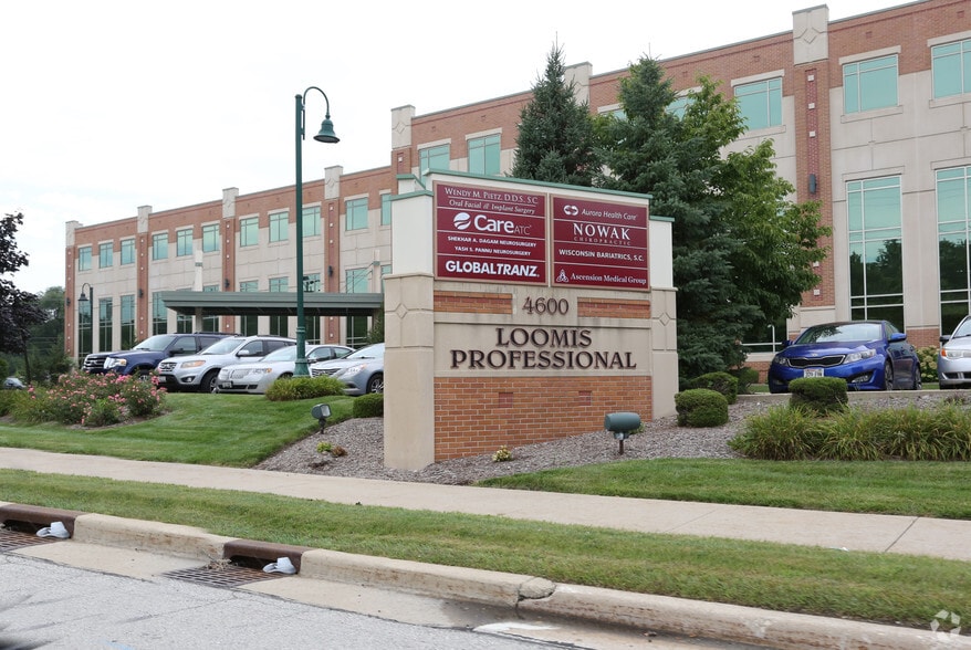 4600 W Loomis Rd, Greenfield, WI for sale - Building Photo - Image 2 of 19