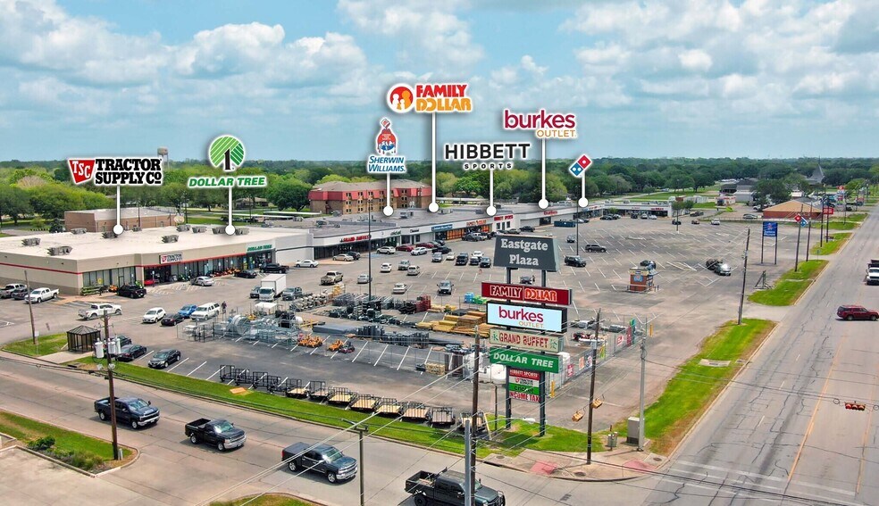 115 E Boling Hwy, Wharton, TX à louer - Photo du bâtiment - Image 3 de 3