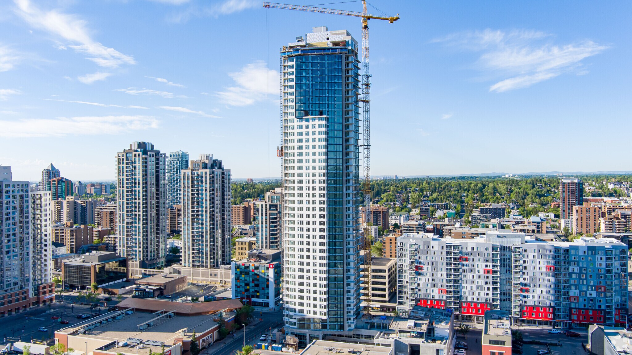 1055 11 St SW, Calgary, AB à vendre Photo du bâtiment- Image 1 de 1