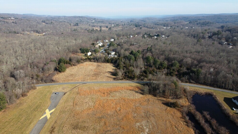 Airport Rd, East Stroudsburg, PA à vendre - Photo du bâtiment - Image 3 de 4