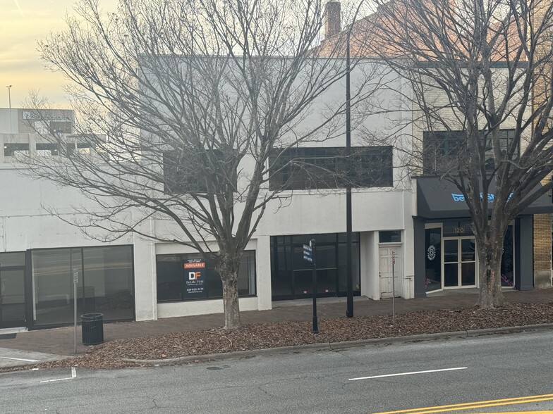 124 S Main St, High Point, NC for lease - Building Photo - Image 1 of 1