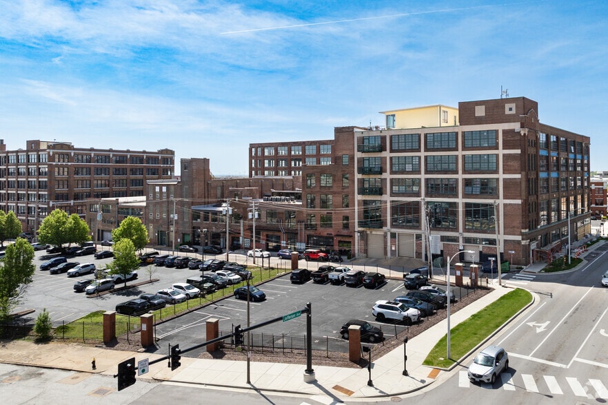 2311-2315 Locust St, Saint Louis, MO for lease - Building Photo - Image 3 of 16