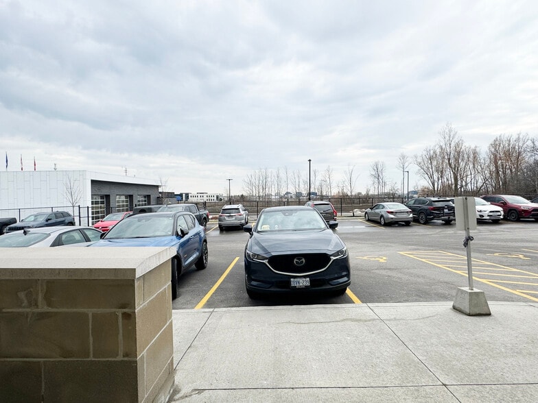 200 Cachet Woods Crt, Markham, ON for sale - Building Photo - Image 1 of 14